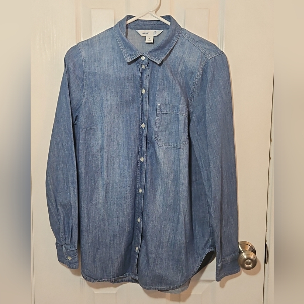 Old Navy Denim Jean Button Down Up Shirt Women's Medium Blue  Long Sleeves